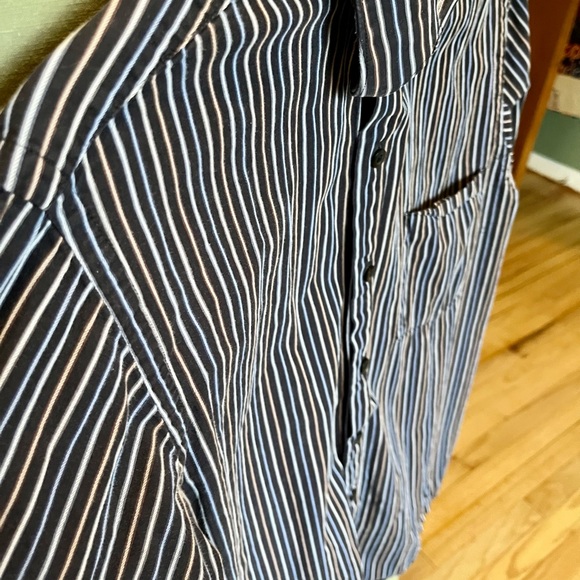 Medium J Ferrar Striped button down shirt with 15 in neck - Picture 10 of 10